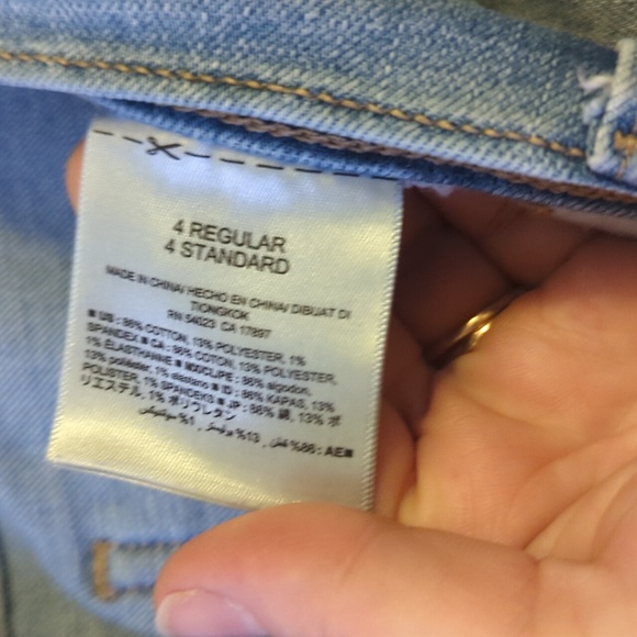 Old Navy Boyfriend - Picture 3 of 8